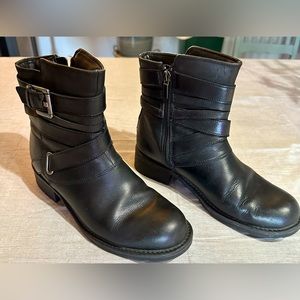 EUC Clarkes leather moto boots